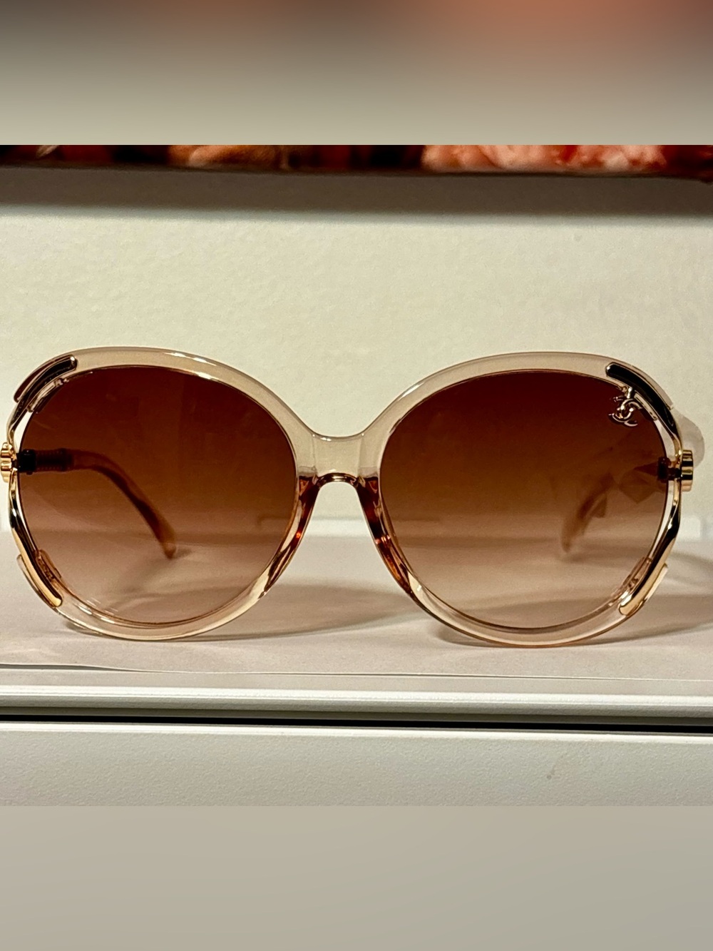 Stylish Pink Gradient Round Women’s Sunglasses